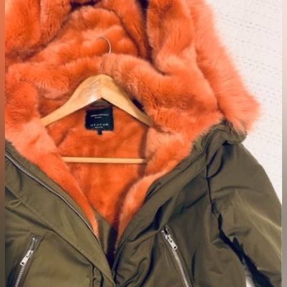 Like New ZARA winter coat parka style with colourfull faux fur size S - Picture 4 of 7